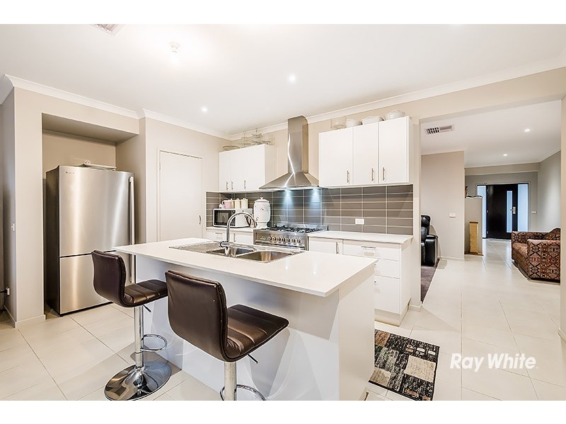 20 Dream Avenue, Clyde North VIC 3978