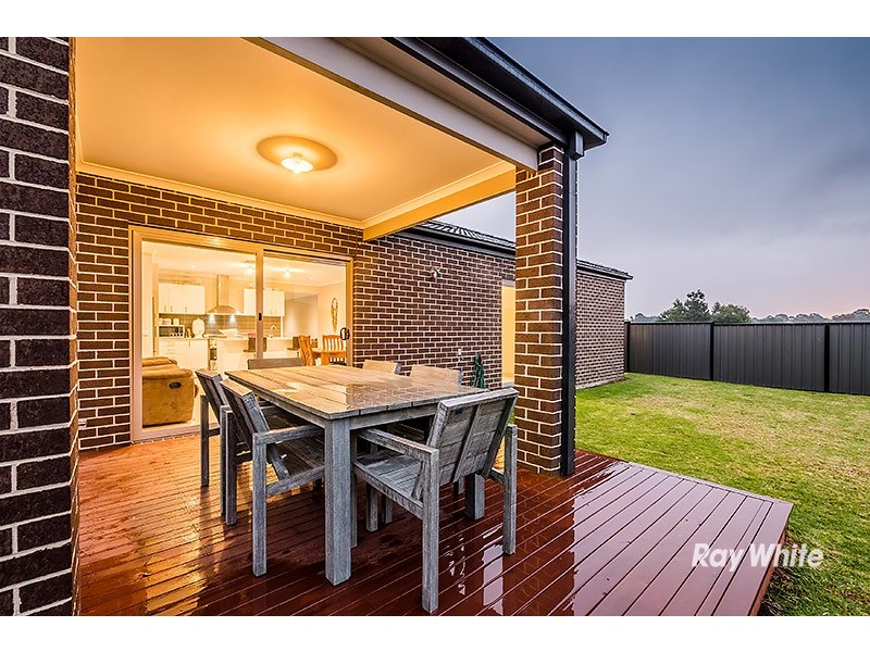 20 Dream Avenue, Clyde North VIC 3978