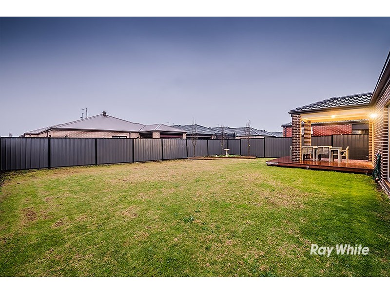 20 Dream Avenue, Clyde North VIC 3978
