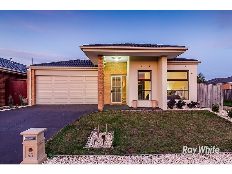 43 Gregson Grove, Lyndhurst VIC 3975