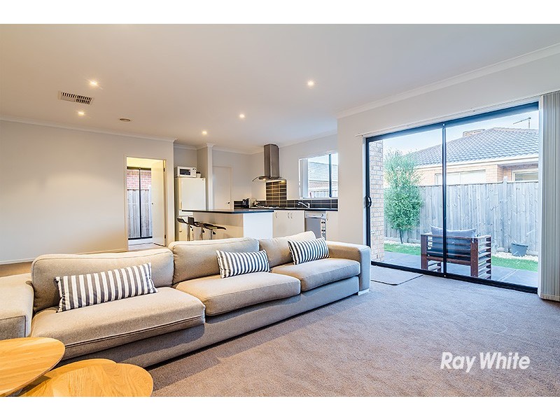 43 Gregson Grove, Lyndhurst VIC 3975