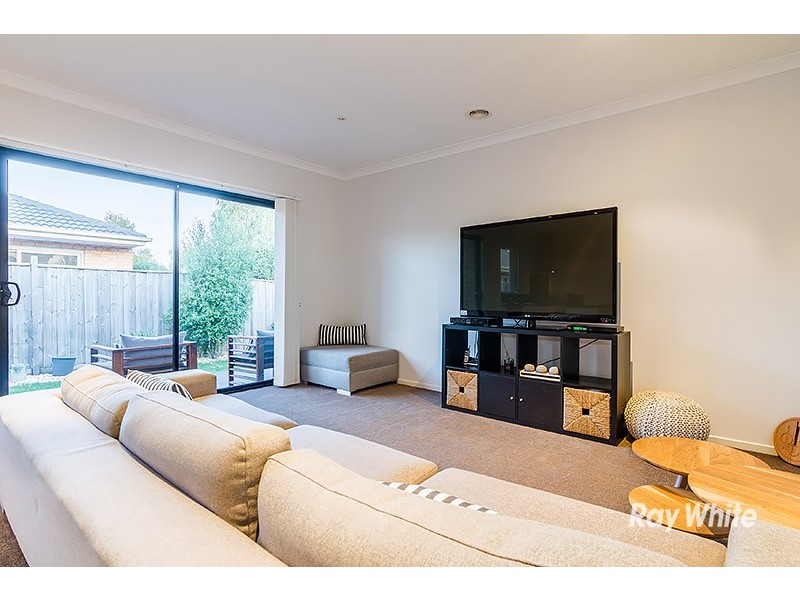 43 Gregson Grove, Lyndhurst VIC 3975