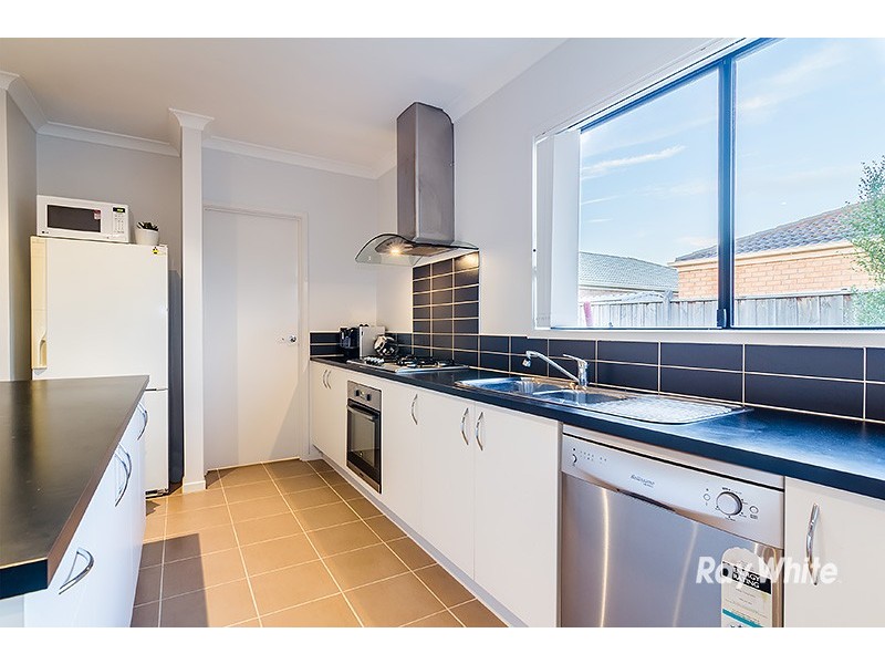 43 Gregson Grove, Lyndhurst VIC 3975