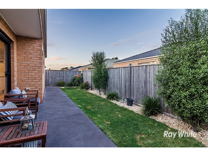 43 Gregson Grove, Lyndhurst VIC 3975