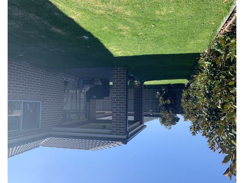 10 Statham View, Cranbourne West VIC 3977