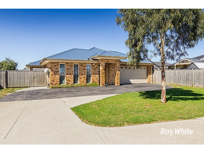 1 Donohue Street, Cranbourne East VIC 3977