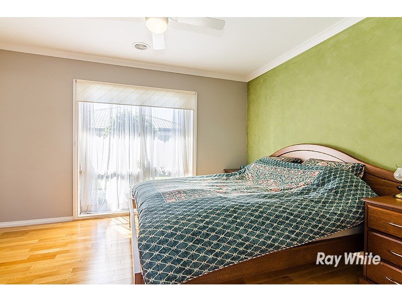 1 Donohue Street, Cranbourne East VIC 3977