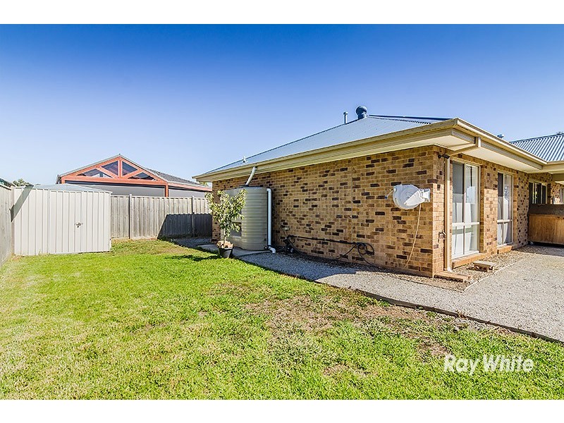 1 Donohue Street, Cranbourne East VIC 3977