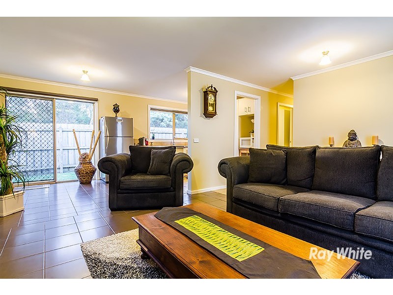 2/123 Fordholm Road, Hampton Park VIC 3976