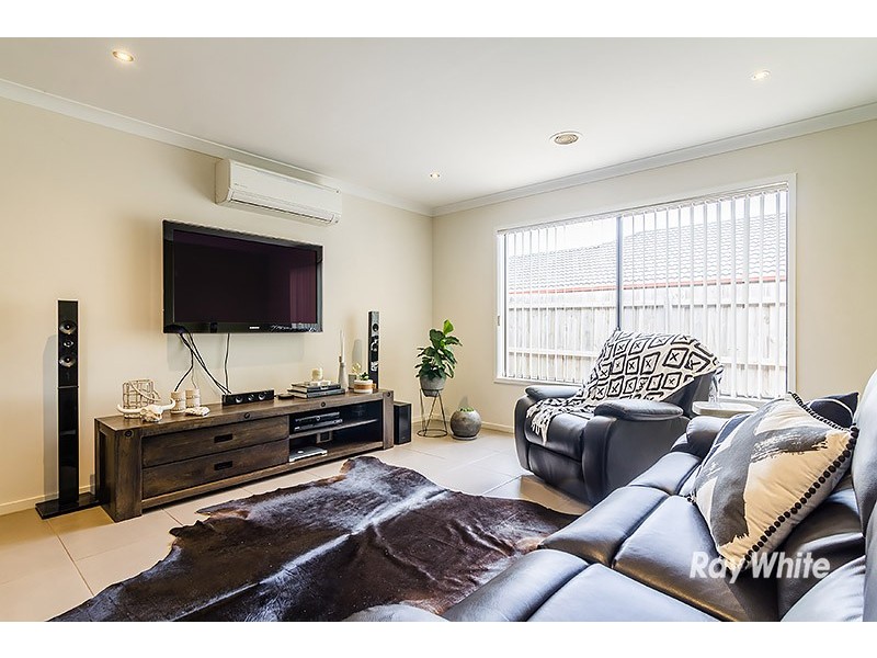 56 Kingdom Drive, Cranbourne VIC 3977