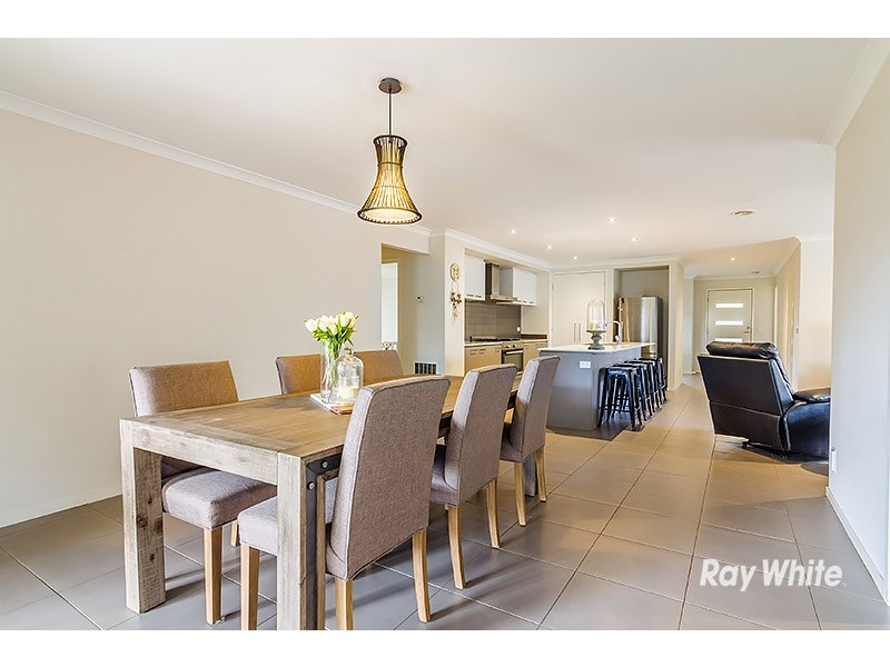 56 Kingdom Drive, Cranbourne VIC 3977
