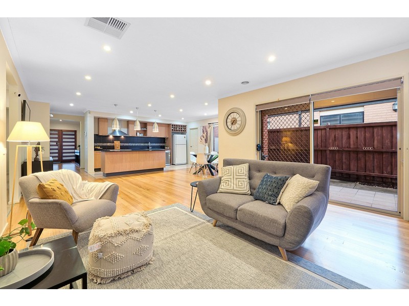 8 Wodalla Place, Lyndhurst VIC 3975