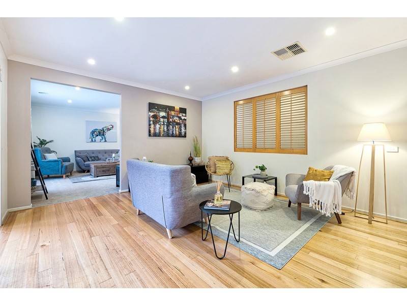 8 Wodalla Place, Lyndhurst VIC 3975