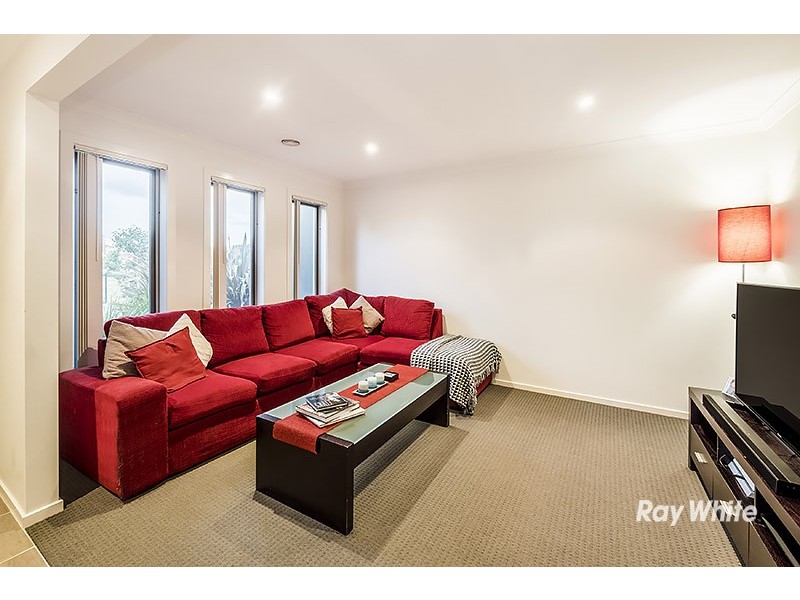 14 Nokota Lane, Clyde North VIC 3978