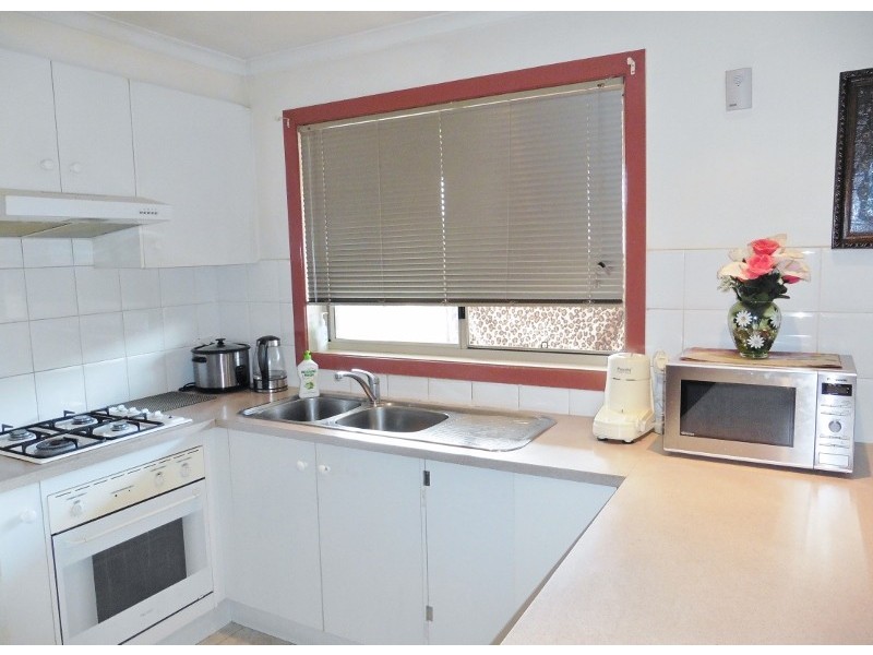 23 Greenmantle Close, Cranbourne West VIC 3977