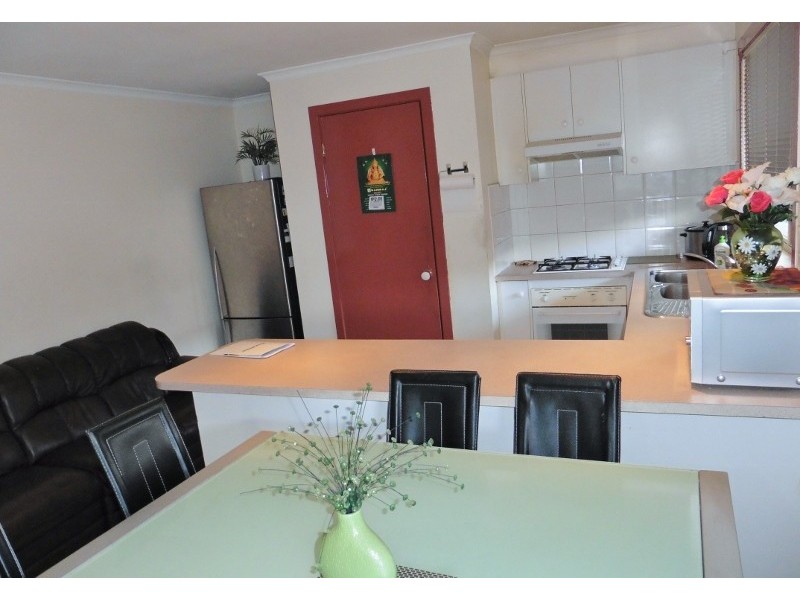 23 Greenmantle Close, Cranbourne West VIC 3977