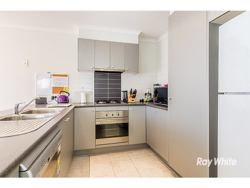 18 Cherry Blossom Chase, Pakenham VIC 3810