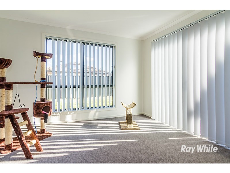 18 Cherry Blossom Chase, Pakenham VIC 3810