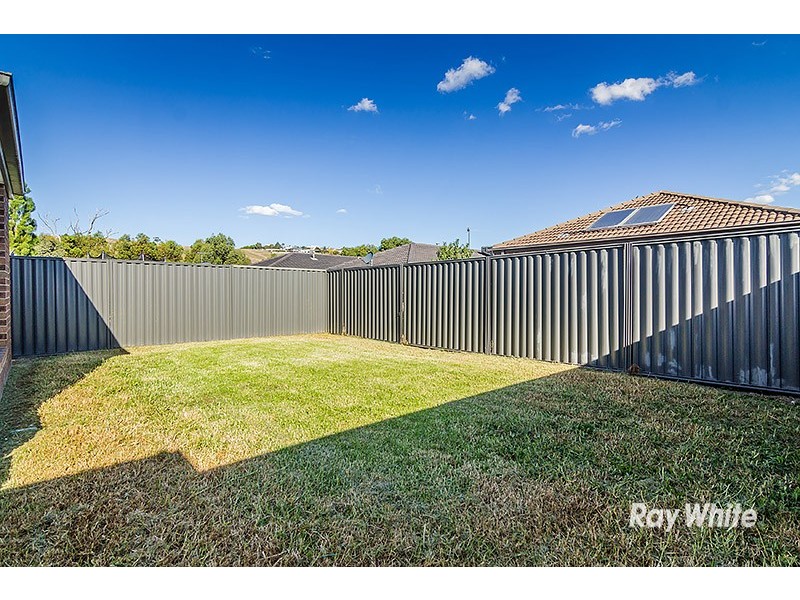 18 Cherry Blossom Chase, Pakenham VIC 3810