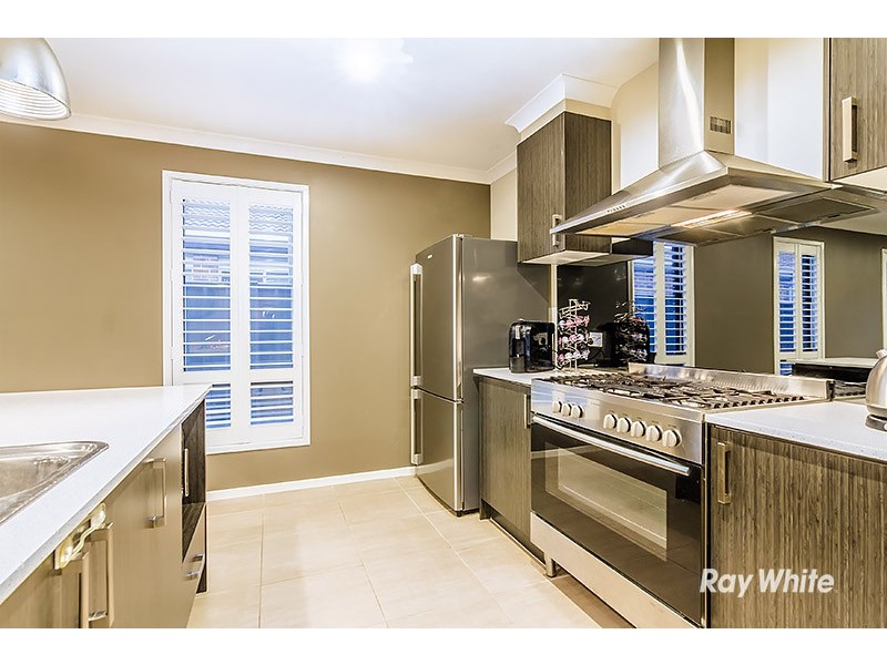 10 Pandora Drive, Cranbourne West VIC 3977