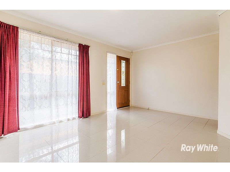 18 Friendship Close, Cranbourne West VIC 3977