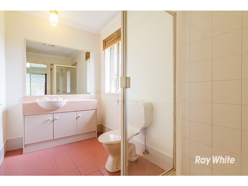 18 Friendship Close, Cranbourne West VIC 3977