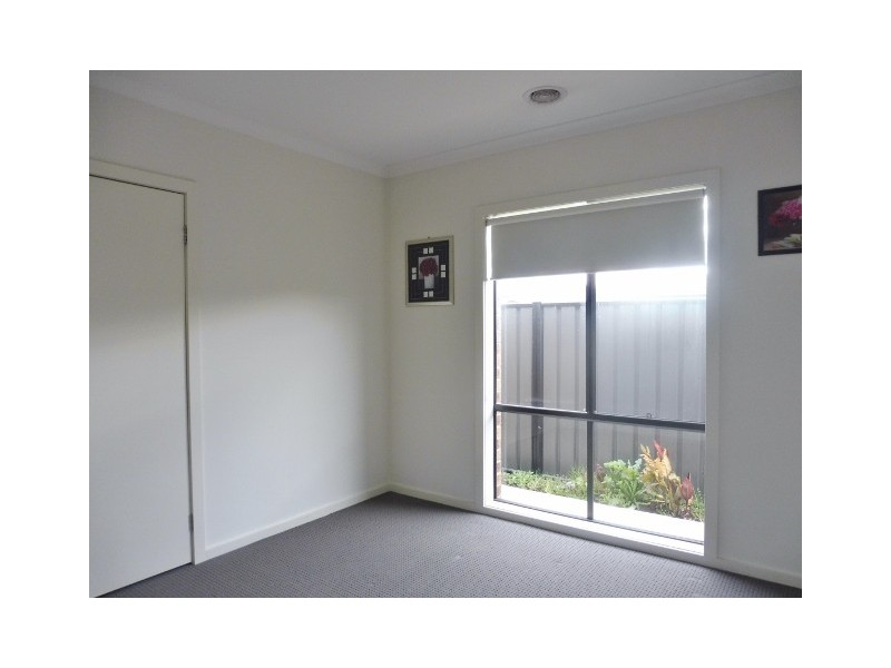 14 San Fratello Street, Clyde North VIC 3978