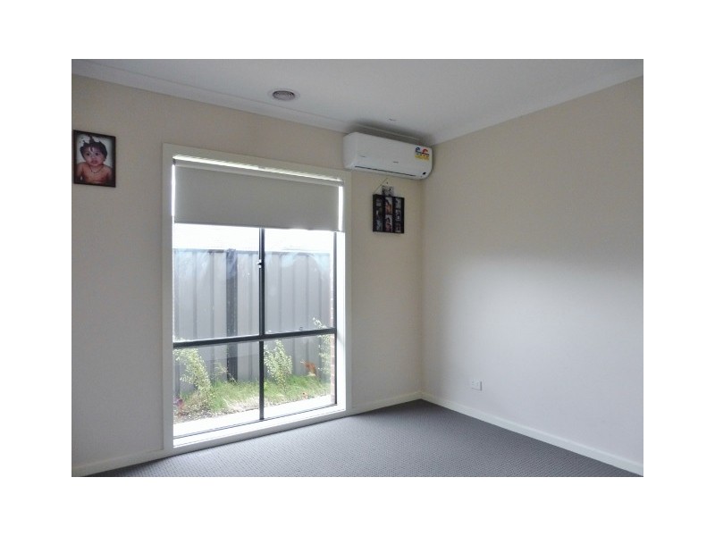 14 San Fratello Street, Clyde North VIC 3978