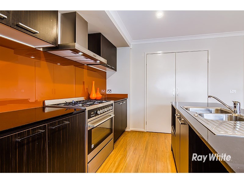 13 Quarters Boulevard, Cranbourne West VIC 3977