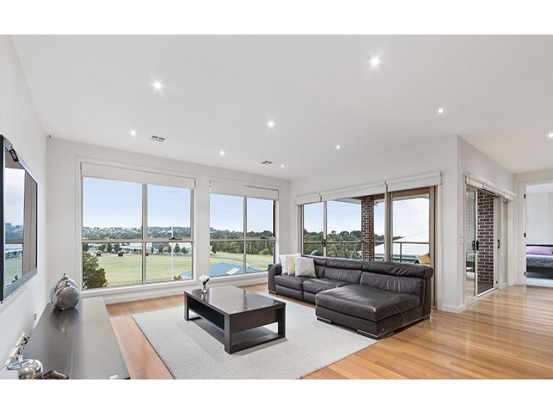 16 Cherry Tree Lane, Narre Warren VIC 3805