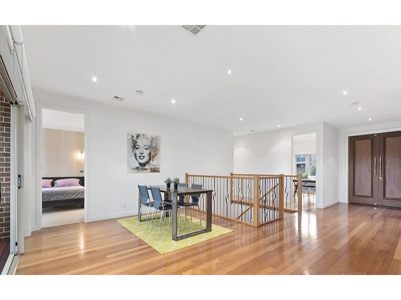 16 Cherry Tree Lane, Narre Warren VIC 3805