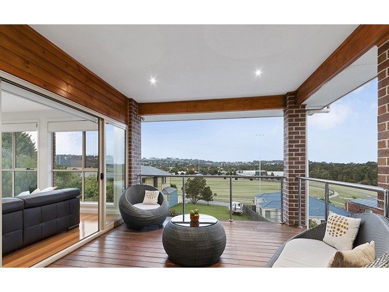 16 Cherry Tree Lane, Narre Warren VIC 3805