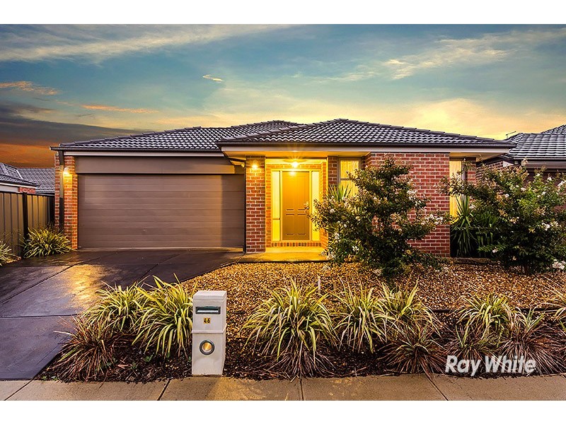 46 Connewara Crescent, Clyde North VIC 3978
