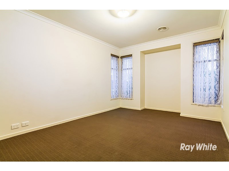 46 Connewara Crescent, Clyde North VIC 3978