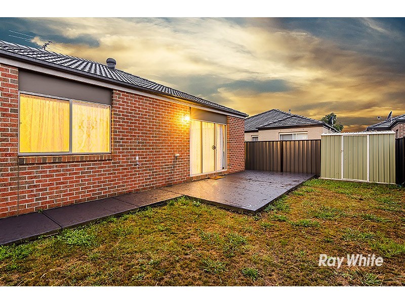 46 Connewara Crescent, Clyde North VIC 3978