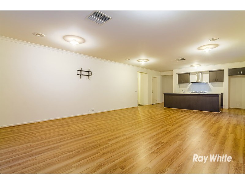 46 Connewara Crescent, Clyde North VIC 3978