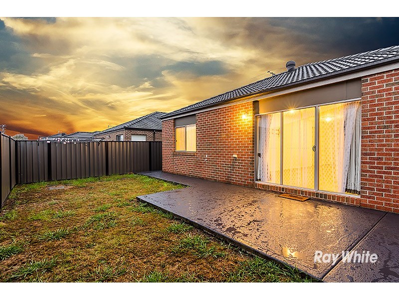 46 Connewara Crescent, Clyde North VIC 3978