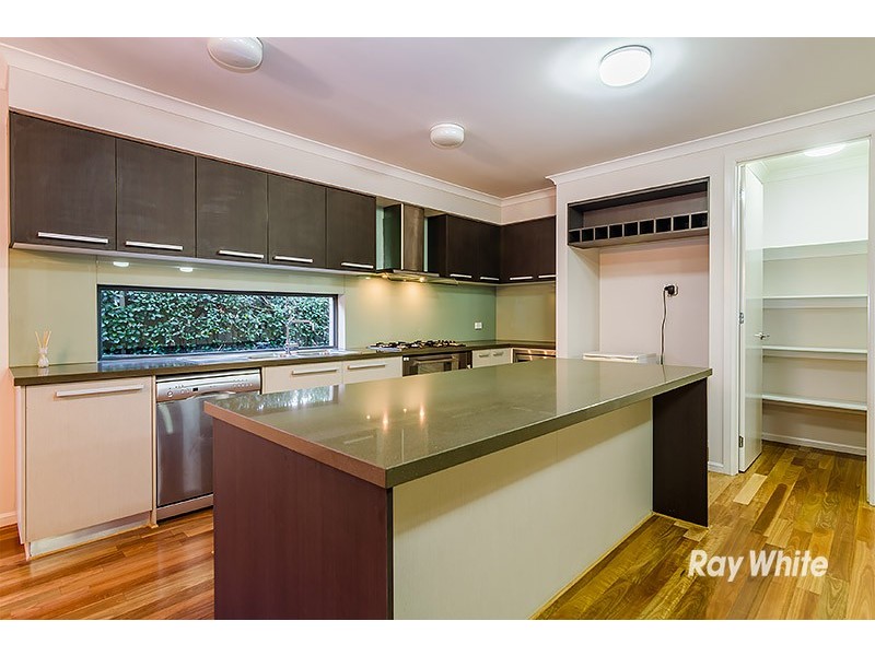 19 Mundaring Drive, Cranbourne VIC 3977