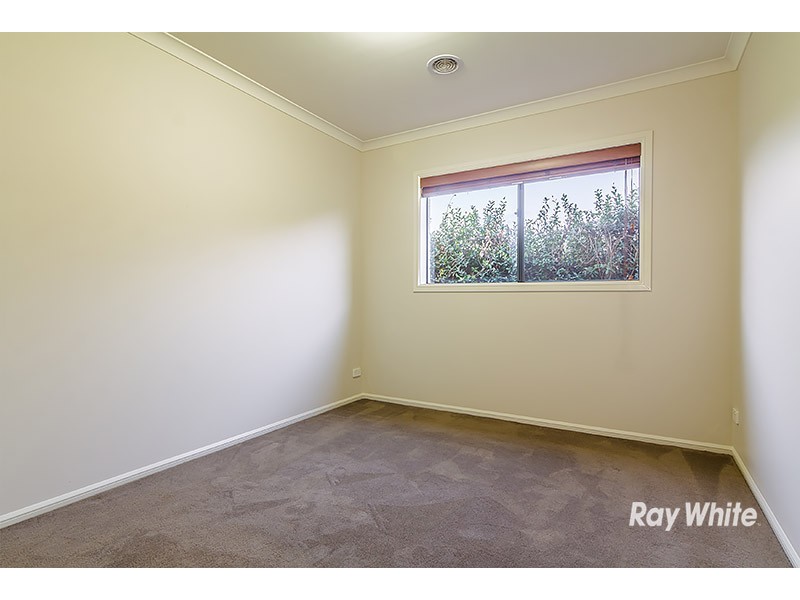 19 Mundaring Drive, Cranbourne VIC 3977