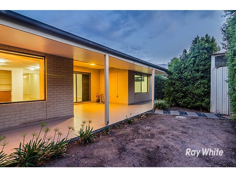 19 Mundaring Drive, Cranbourne VIC 3977