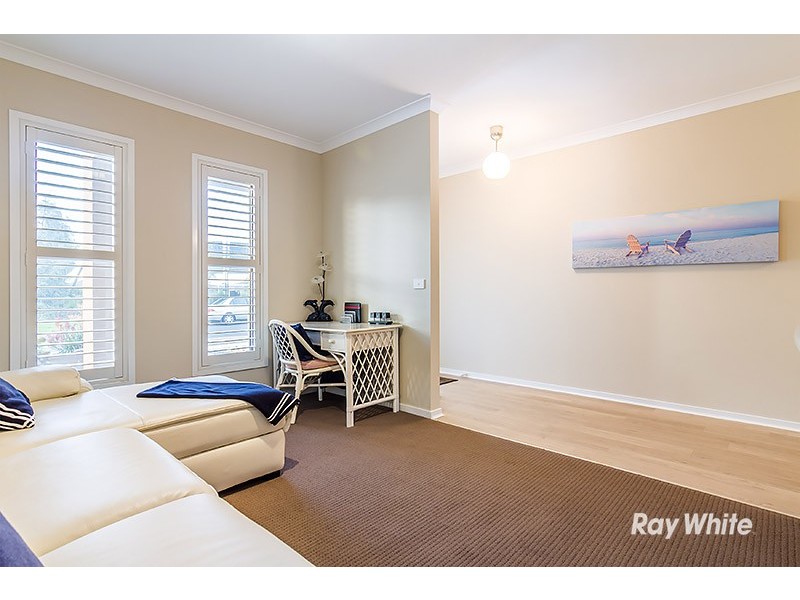 18 Emu Bush Drive, Cranbourne West VIC 3977