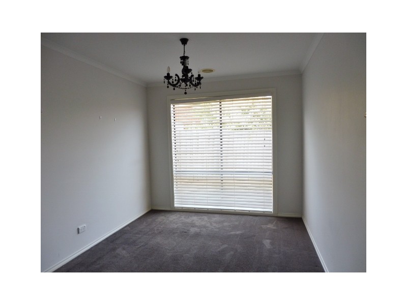 2 Raisell Road, Cranbourne West VIC 3977