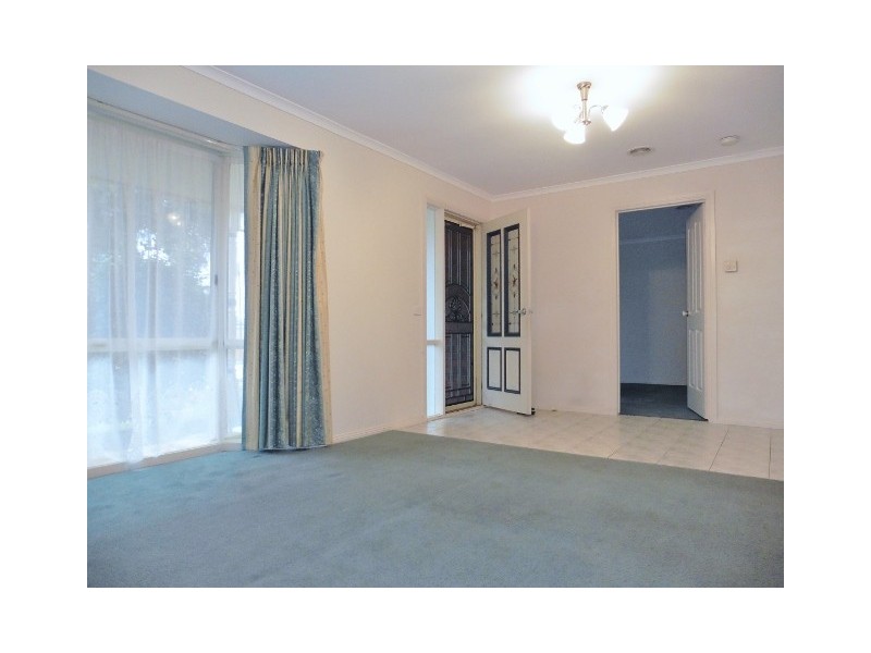 24 Darvell Court, Pakenham VIC 3810