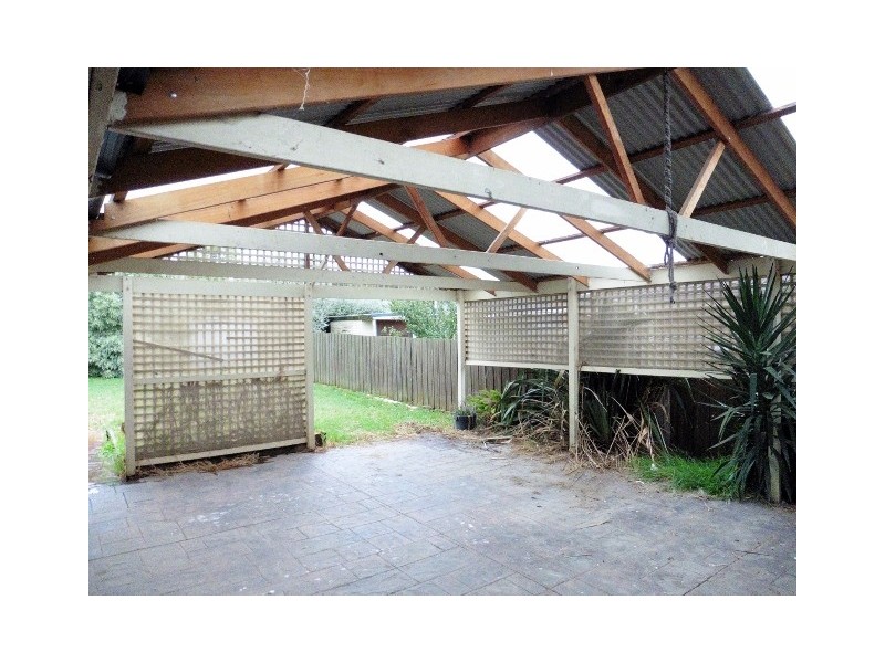 24 Darvell Court, Pakenham VIC 3810