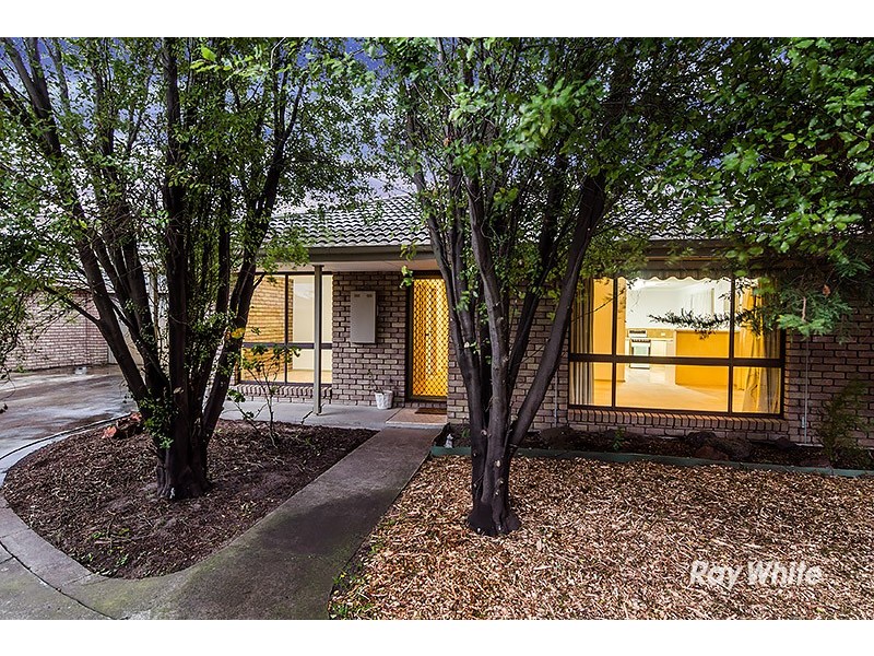 1/27 Bowen Street, Cranbourne VIC 3977