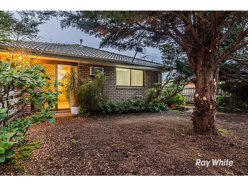 1/27 Bowen Street, Cranbourne VIC 3977