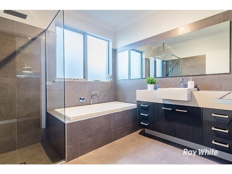 119 Brookwater Parade, Lyndhurst VIC 3975