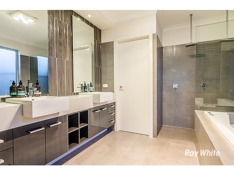 119 Brookwater Parade, Lyndhurst VIC 3975