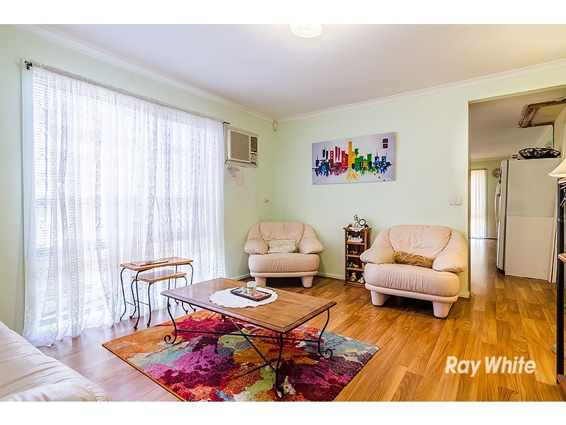 13 Charlotte Place, Cranbourne West VIC 3977