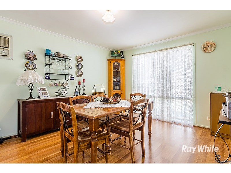 13 Charlotte Place, Cranbourne West VIC 3977